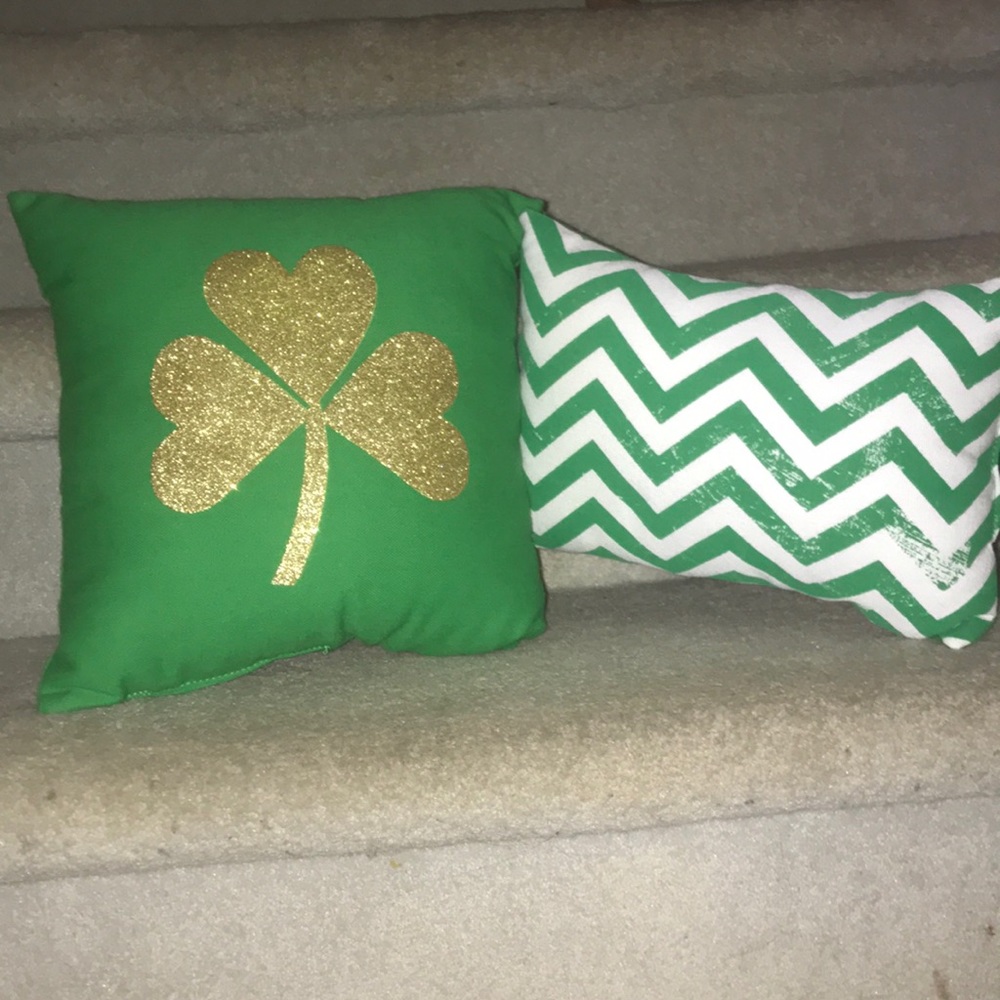 Set Of Throw Pillows